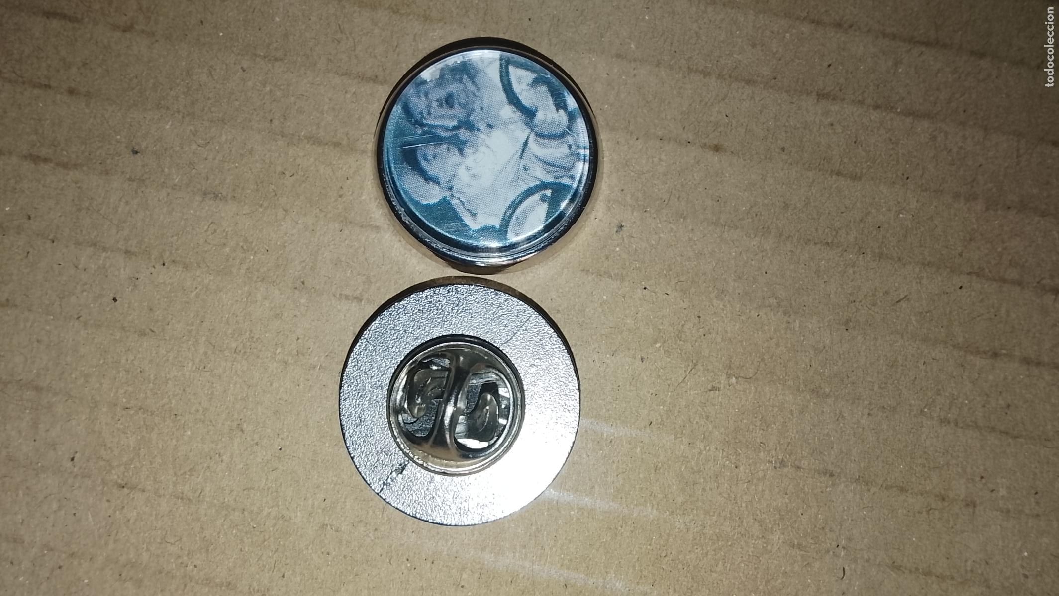 Pins de colecci&oacute;n: pin redondo metal - ( arte upcycling ) CINE ESCENA PELICULA EL GORDO Y EL FLACO - LOCOS DEL AIRE
