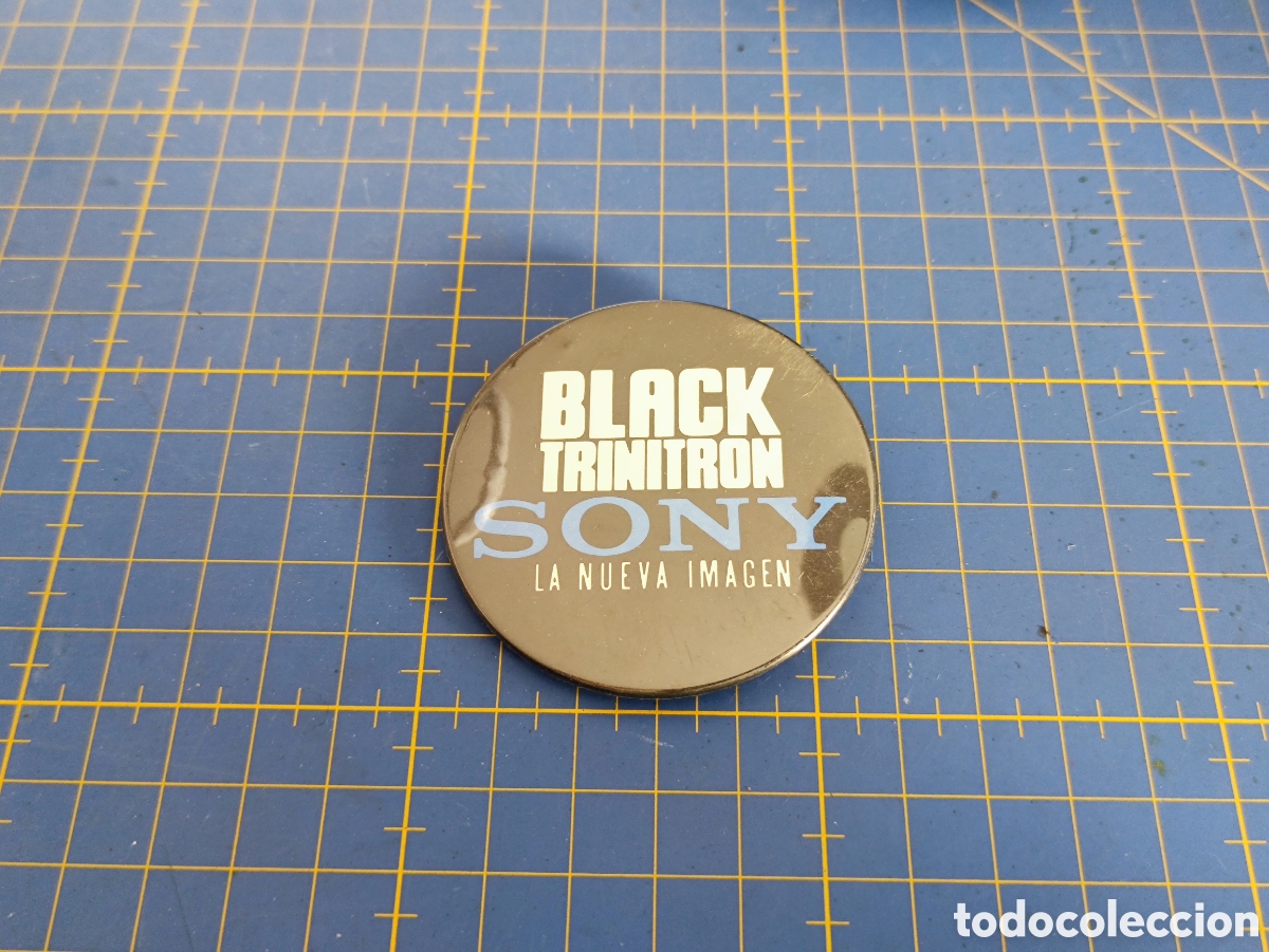 Collection pins: Pin chapa aguja Sony Black Trinitron