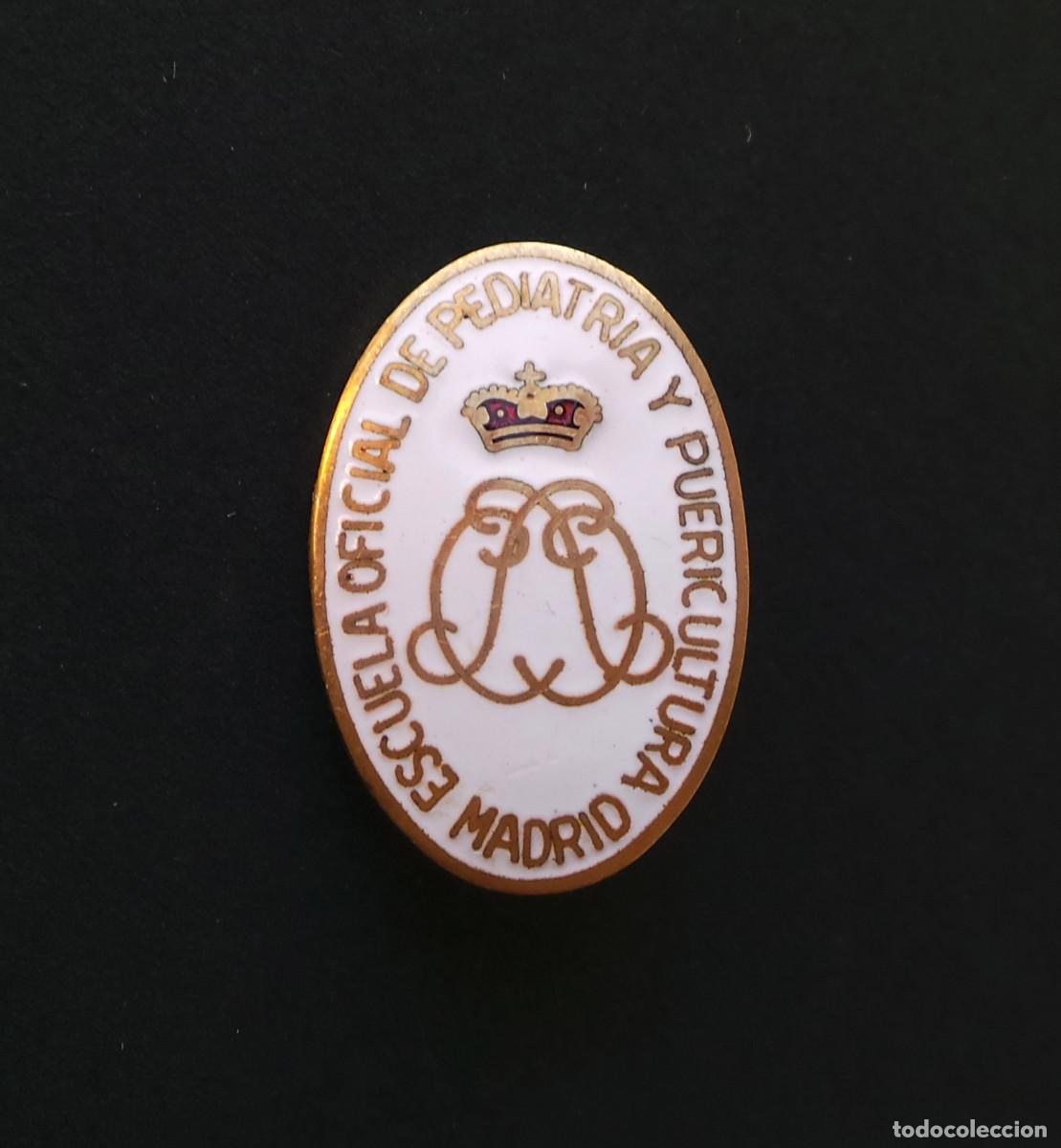 Sammlung von Pins: INSIGNIA, ESMALTE DE LA ESCUELA OFICIAL DE MATRONAS DE MADRID.
