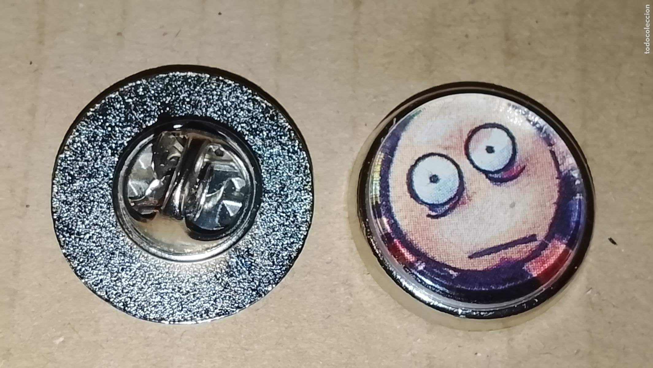 Pins de colecci&oacute;n: pin redondo metal - ( arte upcycling ) comic el jueves los mendrugos la familia mendrugo