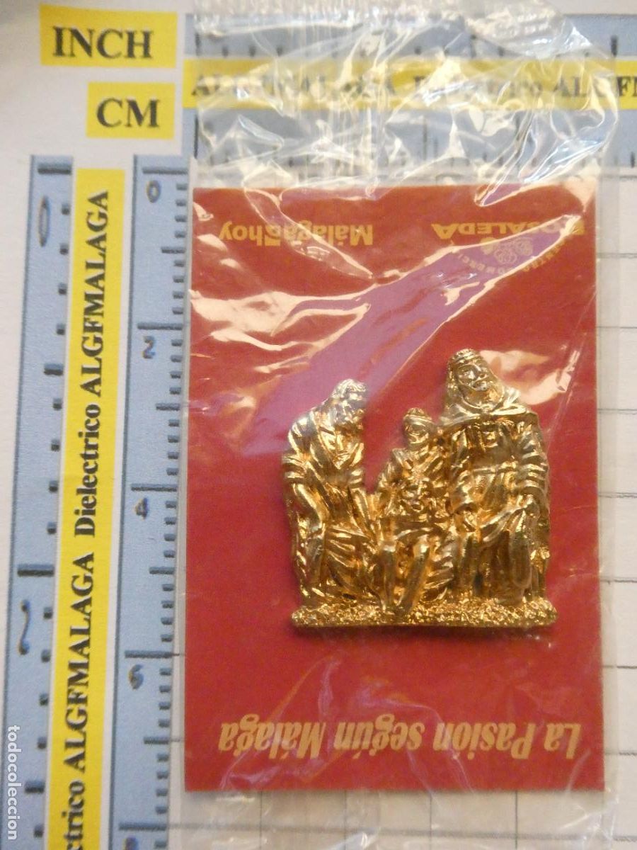 Pins de colecci&oacute;n: INSIGNIA MEDALLITA RELIGIOSA SEMANA SANTA DE M&Aacute;LAGA HERMANDAD COFRAD&Iacute;A. CRISTO SANTO TRASLADO