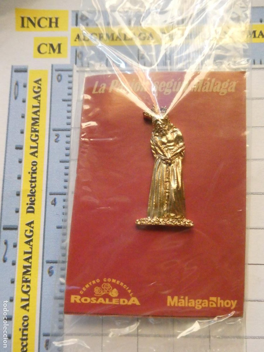 Pins de colecci&oacute;n: INSIGNIA MEDALLITA RELIGIOSA SEMANA SANTA DE M&Aacute;LAGA HERMANDAD COFRAD&Iacute;A. CRISTO JESUS DE HUMILLACI&Oacute;N