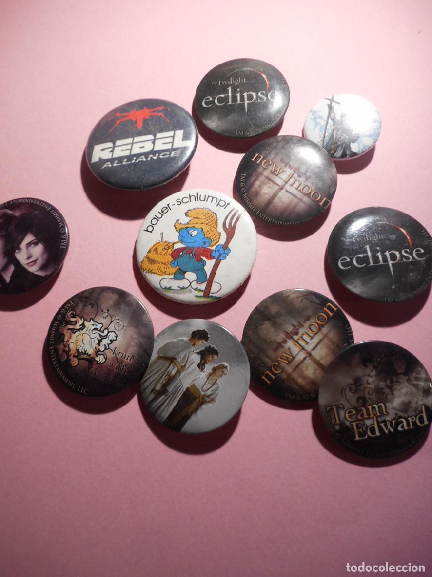 Pins de colecci&oacute;n: SET 11 CHAPAS VARIADAS DE CINE Y C&Oacute;MIC - Foto 1