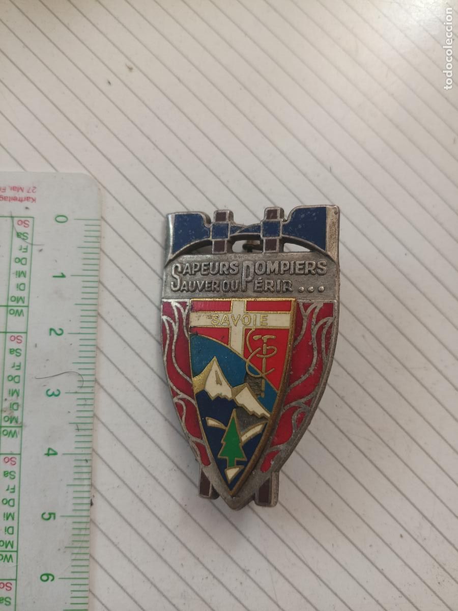 Pins de colecci&oacute;n: FRANCIA, PEPITO / INSIGNIA DE BOMBEROS FRANCESA SAPEURS POMPIERS SAUVER OU P&Eacute;RIR, SAVOIE
