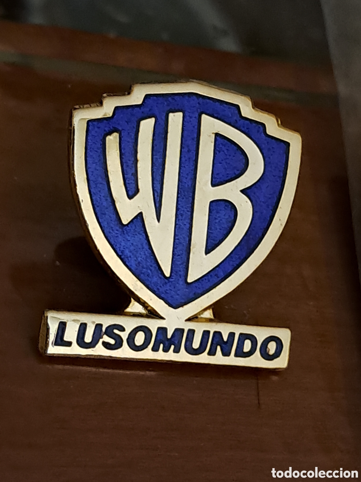 Pins de colecci&oacute;n: Llavero y pin Lusomundo - Foto 2
