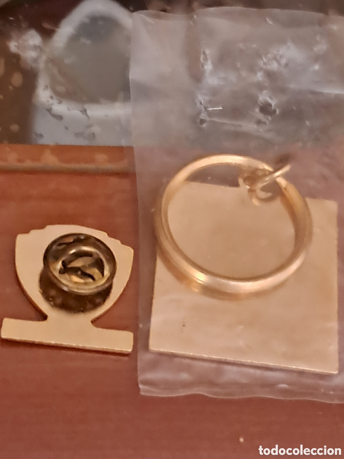 Pins de colecci&oacute;n: Llavero y pin Lusomundo - Foto 4