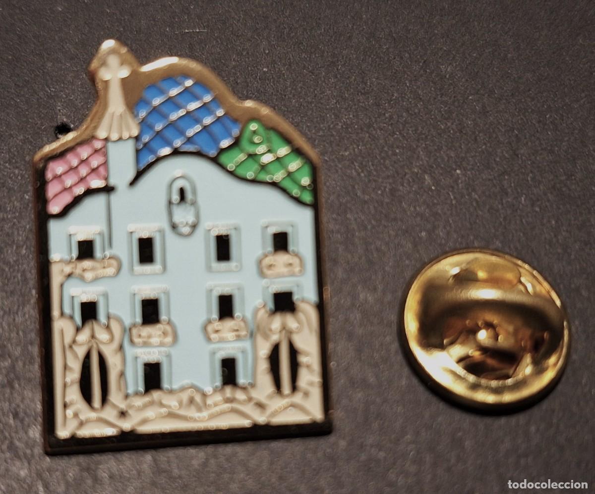 Pins de colecci&oacute;n: ANTIGUO PIN - CASA BATLLO - EDIFICIOS DE BARCELONA - PERFECTO ESTADO - Foto 1