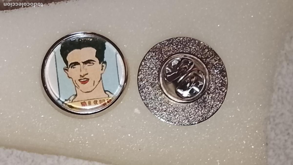 Pins de colecci&oacute;n: PIN REDONDO METAL - FUTBOL REAL MADRID IMAGENES CAJAS DE CERILLAS Y FOSFOROS Y ASES DEL FUTBOL