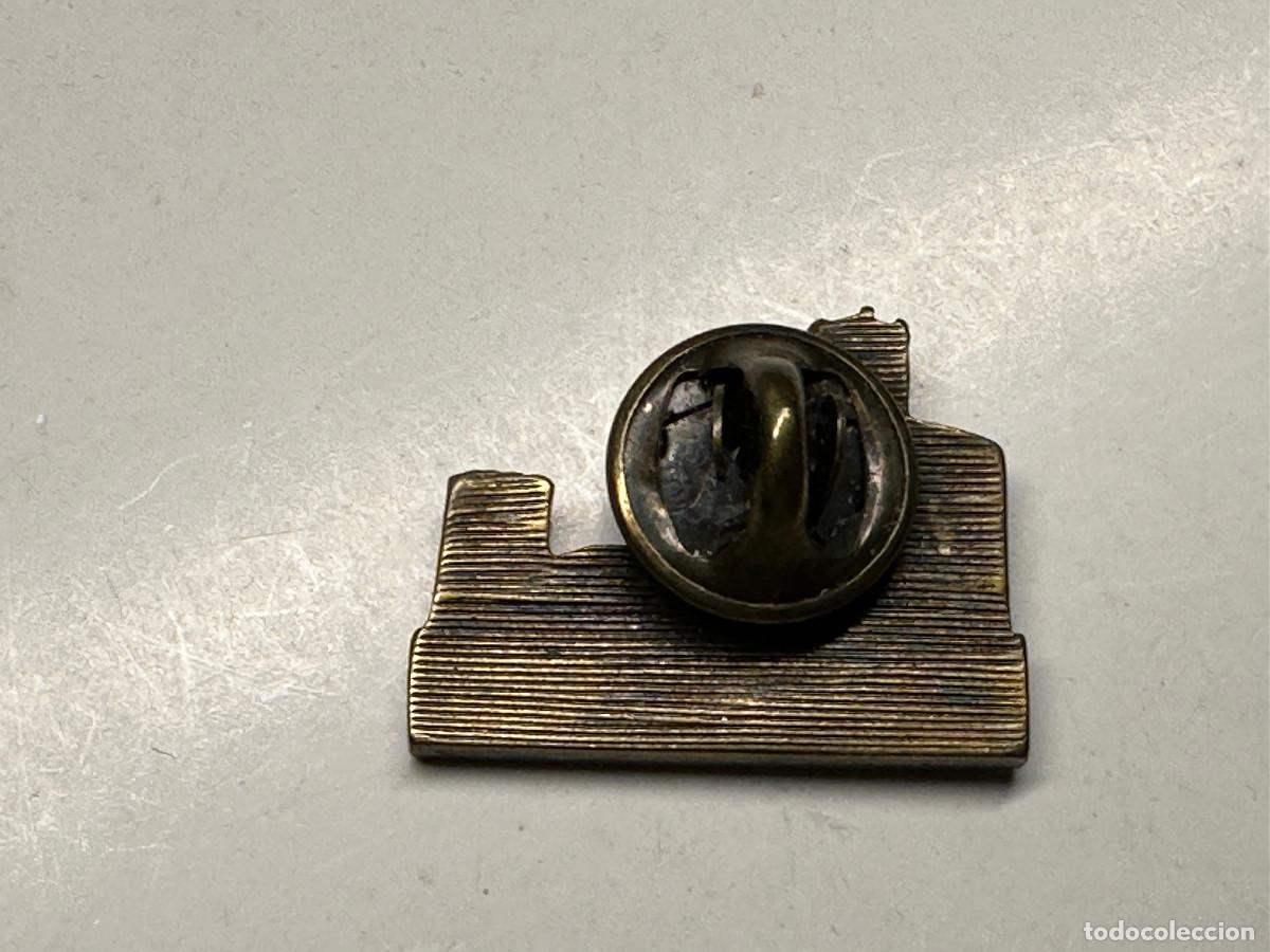 Pins de colecci&oacute;n: 2 PINS DE LOS MONUMENTOS DE ANTEQUERA - Foto 7