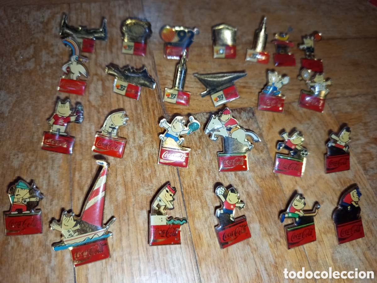 Pins de colecci&oacute;n: Lote 25 pins Coca-Cola Barcelona y Sevilla 92