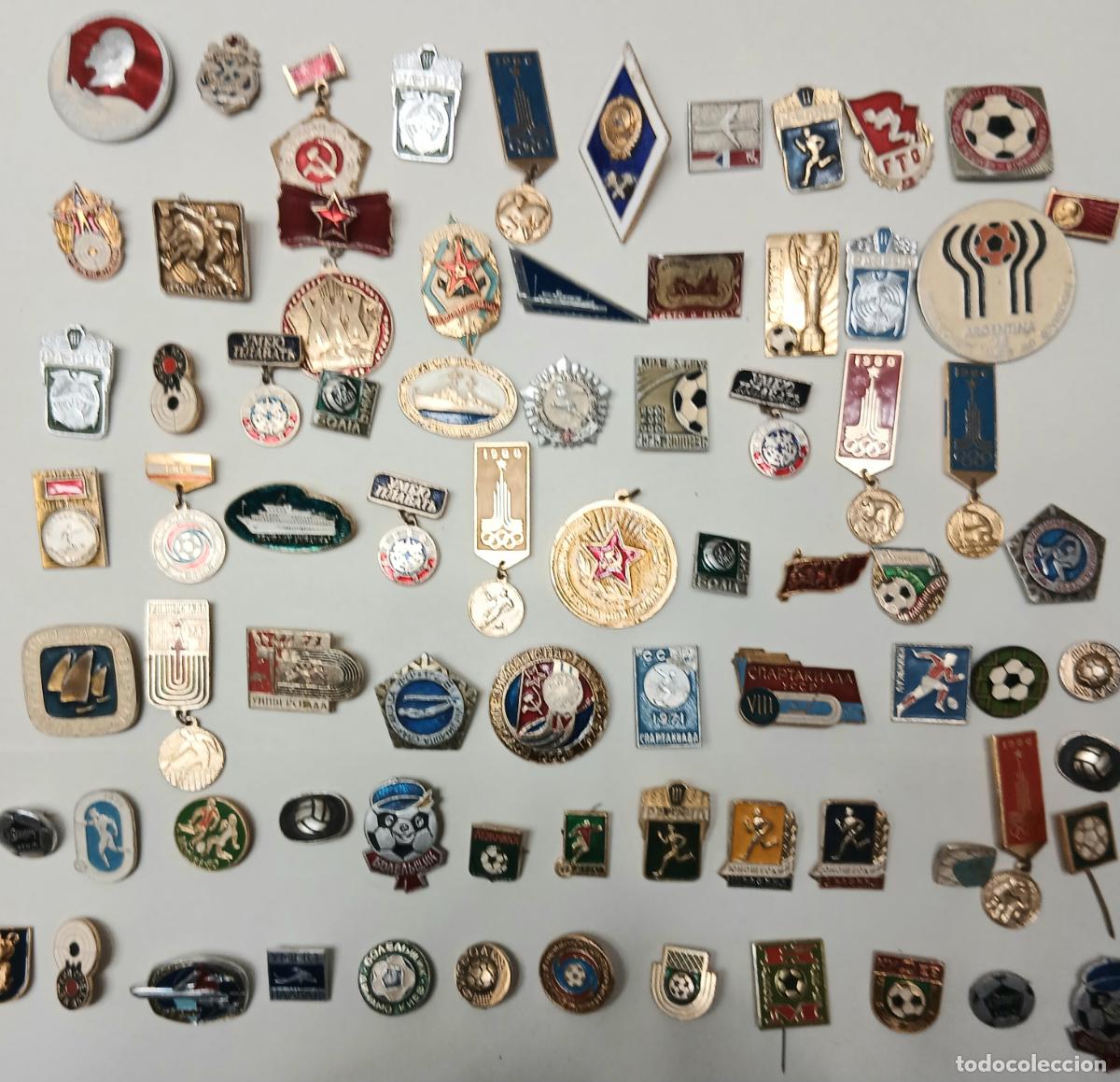 Pins de colecci&oacute;n: Lote 75 insignias de diferentes tematicas.