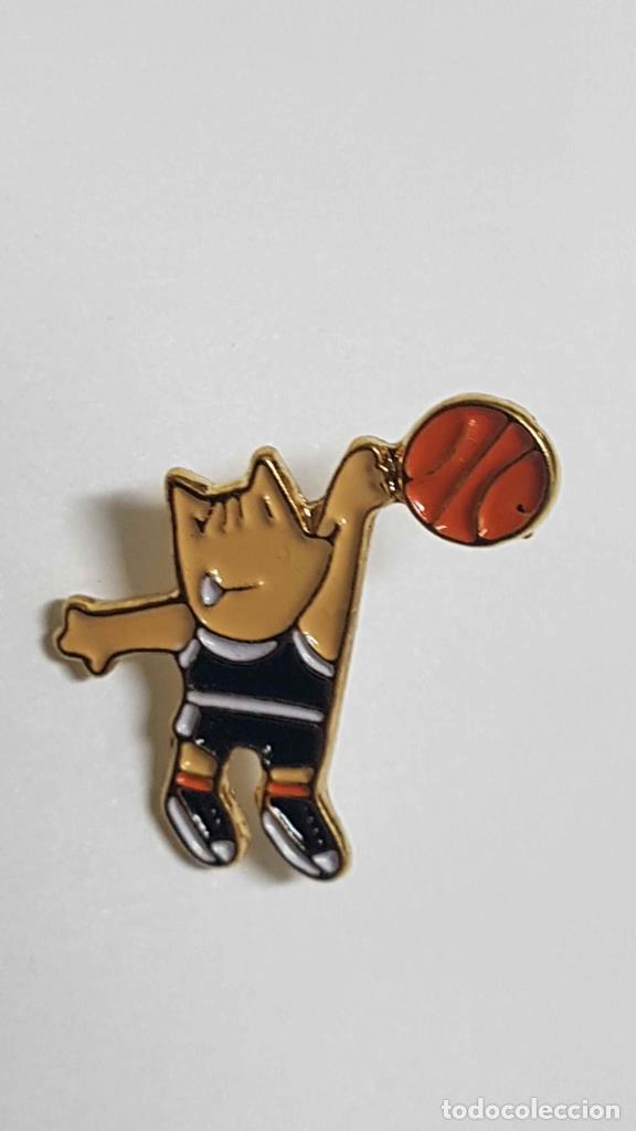 Pins de colecci&oacute;n: Pins: Cobi baloncesto, Mascota de las Olimpiadas de Barcelona 1992