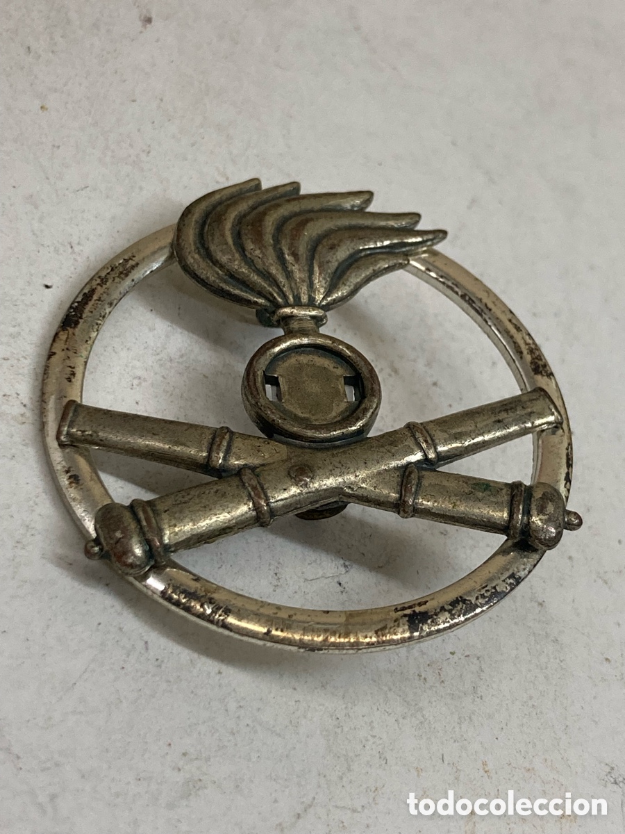 Pins de colecci&oacute;n: Esta insignia es un fregio (emblema) para la boina del Ej&eacute;rcito Italiano