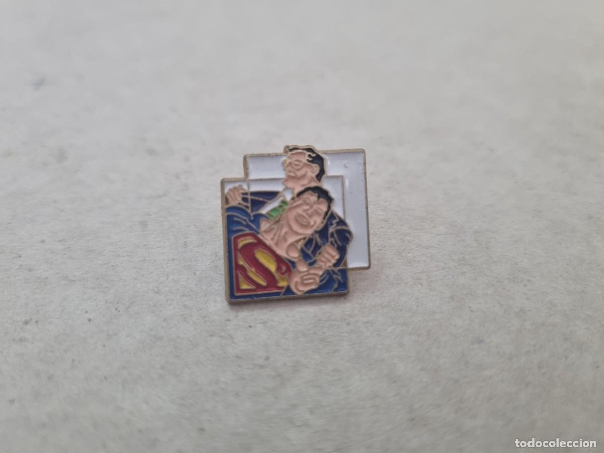 Pins de colecci&oacute;n: Pin de superman c&oacute;mic