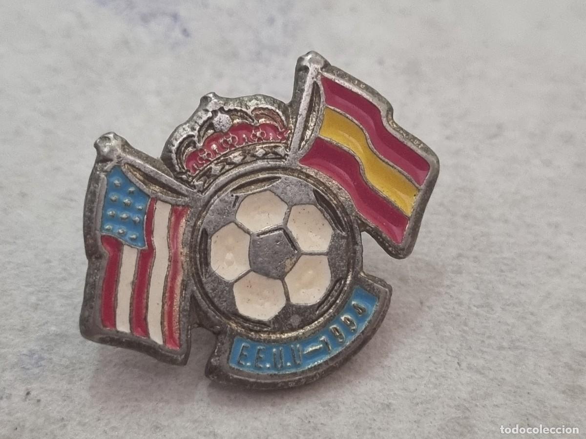 Pins de colecci&oacute;n: Pun conmemorativo relacionado con el futbol