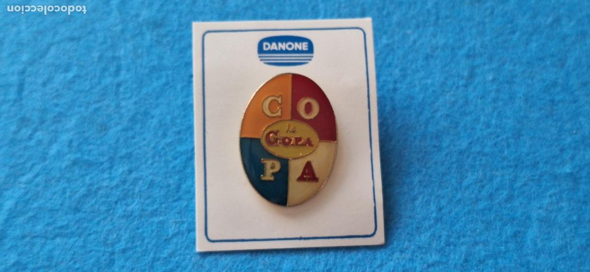 Pins de colecci&oacute;n: Antiguo Pin. La Copa. Danone. Postres y helados.