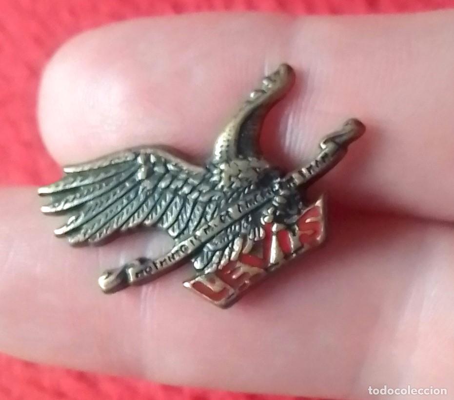 Pins de colecci&oacute;n: PIN LEVI LEVI&acute;S ROPA VAQUEROS PANTALONES CLOTHES JEANS PRENDAS DE VESTIR..ETC..&Aacute;GUILA ? EAGLE ?...