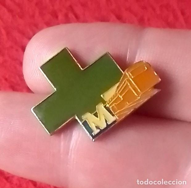 Pins de colecci&oacute;n: PIN FRANCIA ? FRANCE ? CRUZ VERDE CROIX VERTE LETRA M METRO ? TREN ? TRAIN ? TRANSPORTE ? VER FOTO..