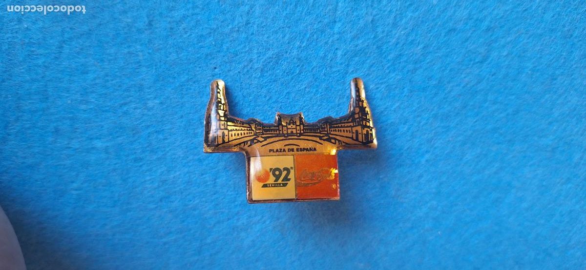 Pins de colecci&oacute;n: Pin de Exposici&oacute;n Universal de Sevilla. 1992. Promoci&oacute;n Coca Cola. Plaza de Espa&ntilde;a.