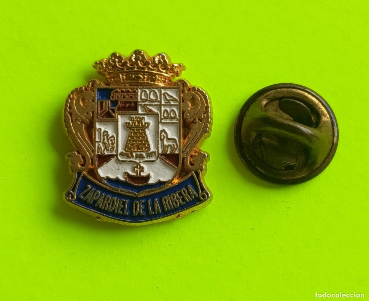 Pins de colecci&oacute;n: #9. PIN HERALDICO - ZAPARDIEL DE LA RIBERA - PROVINCIA DE AVILA - CASTILLA LEON