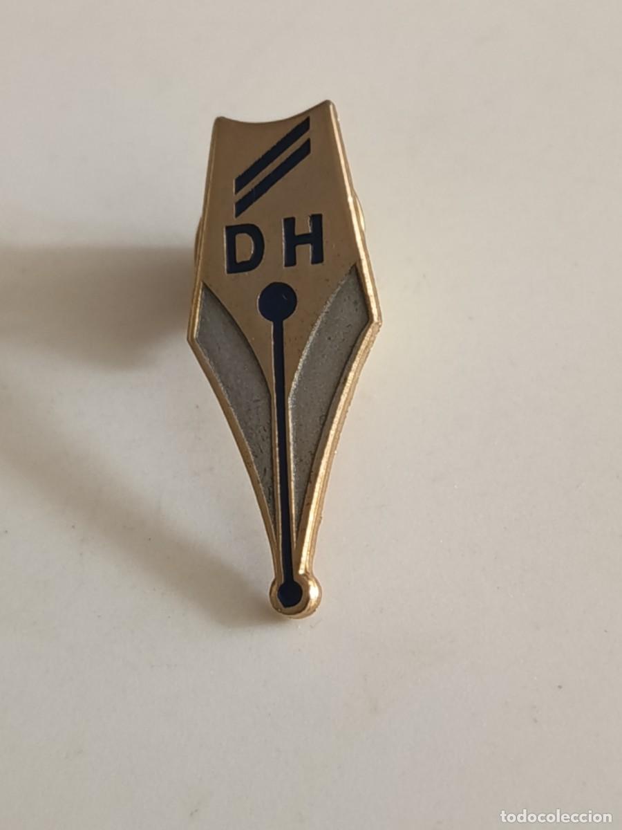 Pins de colecci&oacute;n: PINS PLUMILLAS D H EL DE LA IMAGEN