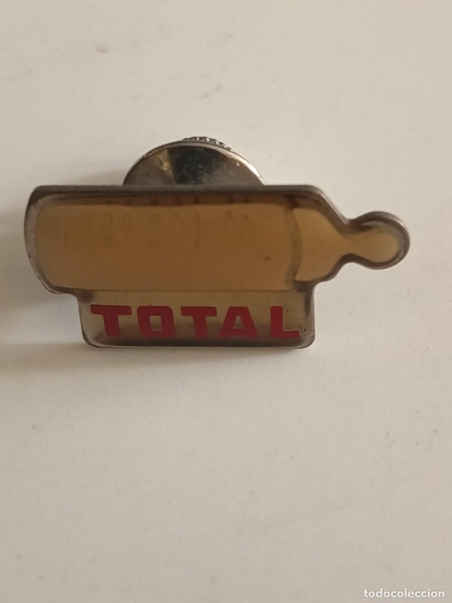 Pins e Spille di collezione: PINS LUBRICANTES TOTAL EL DE LA IMAGEN