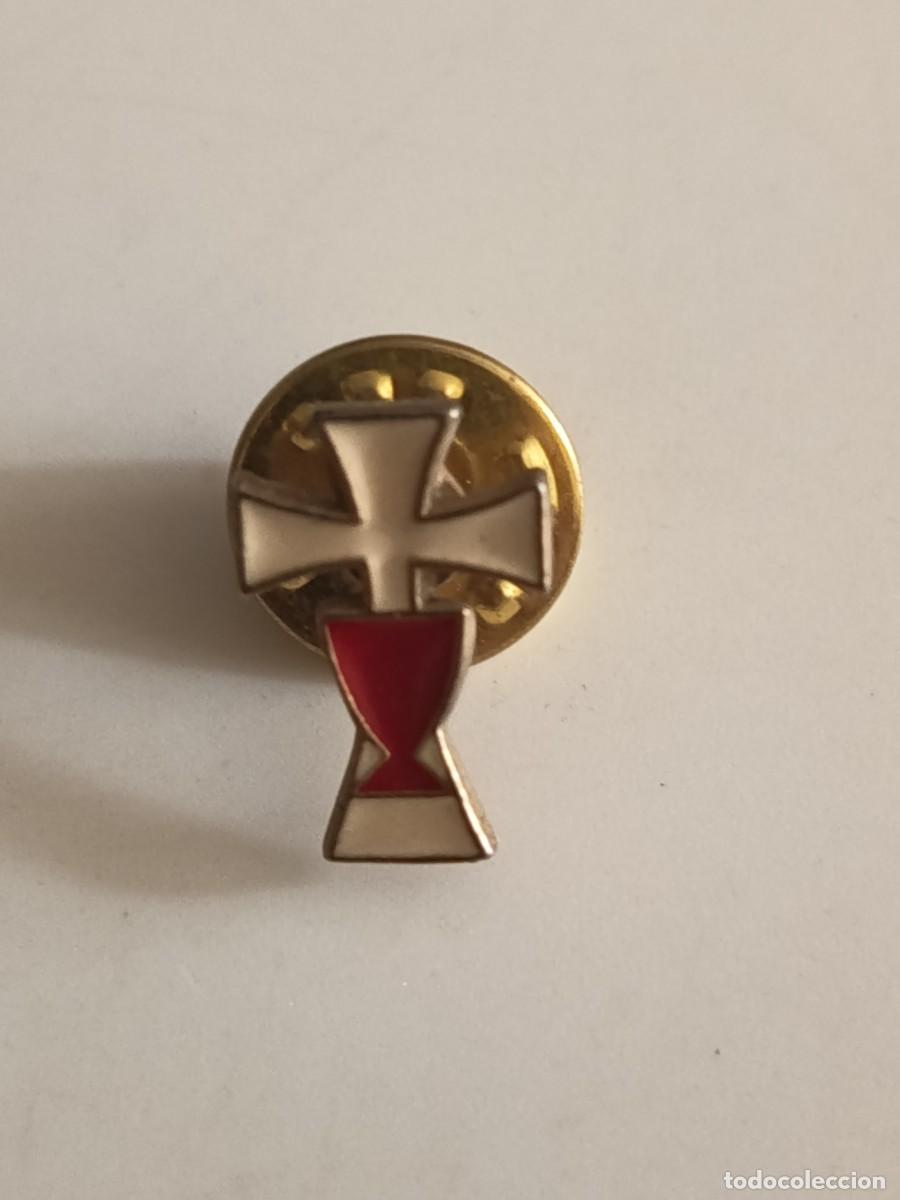 Pin's de collection: PINS CRUZ EL DE LA IMAGEN
