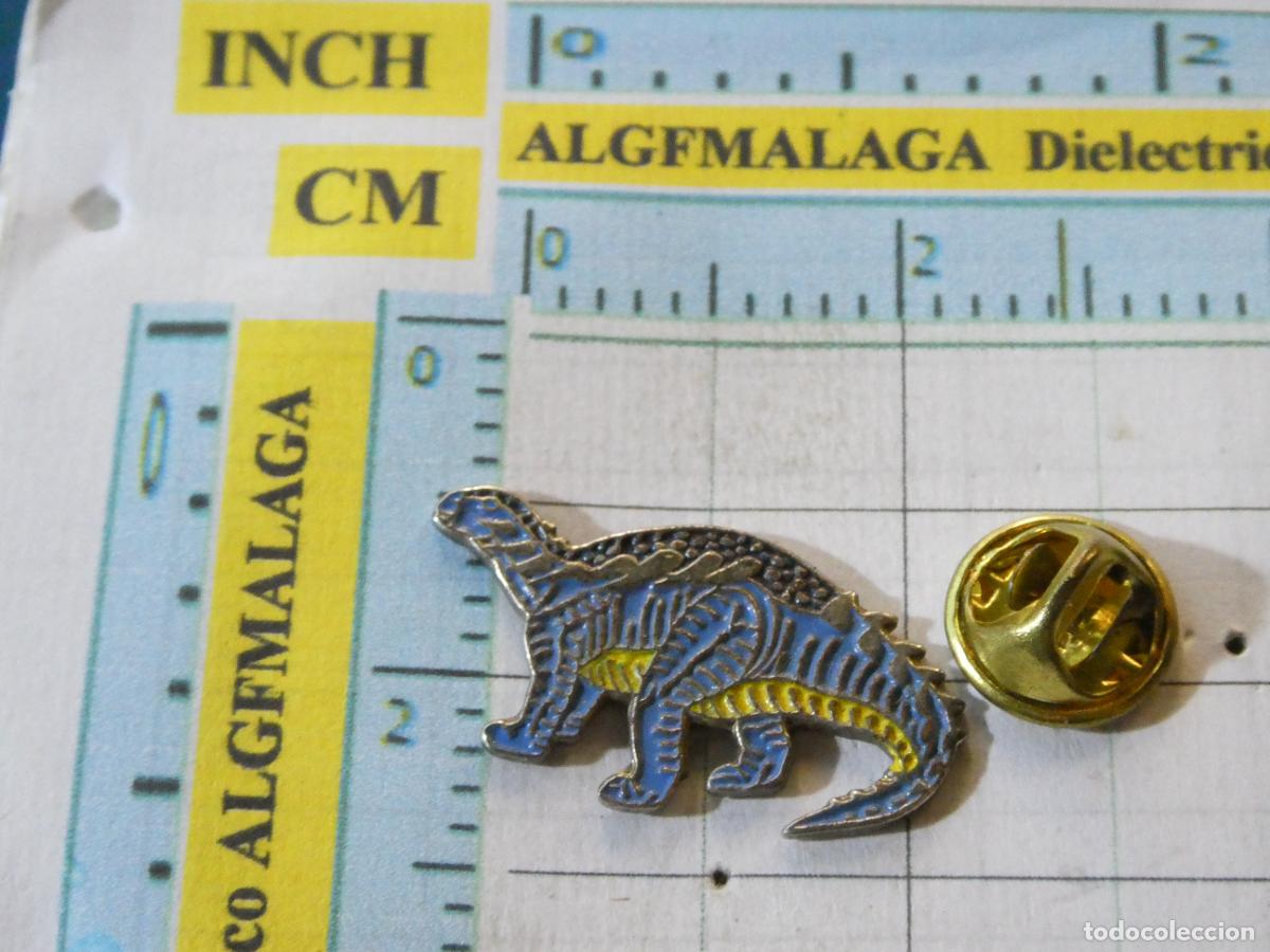 Pins de colecci&oacute;n: PIN DE ANIMALES. DINOSAURIO DE COLORES