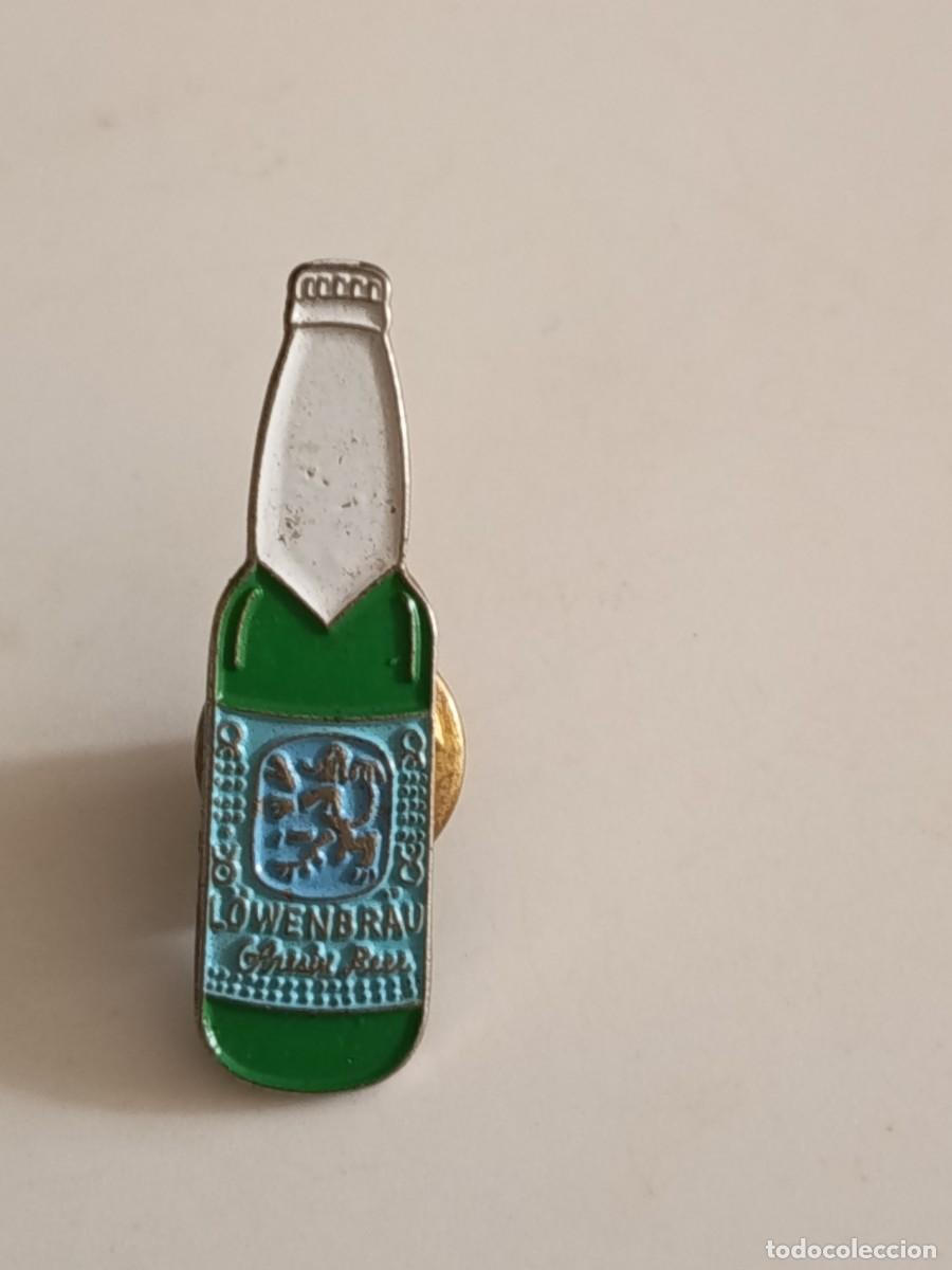 Pins de colecci&oacute;n: PINS CERVEZA LOWENBRAU EL DE LA IMAGEN