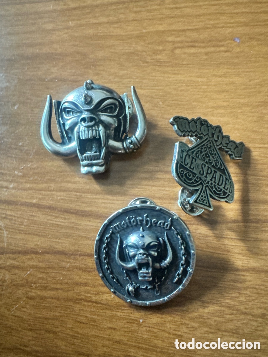 Sammlung von Pins: 3 Pines Motorhead Rock Heavy Metal