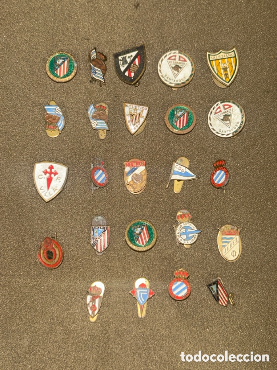 Sammlung von Pins: LOTE DE 24 INSIGNIAS,PINS DE EQUIPOS DE FUTBOL *VER FOTOS*