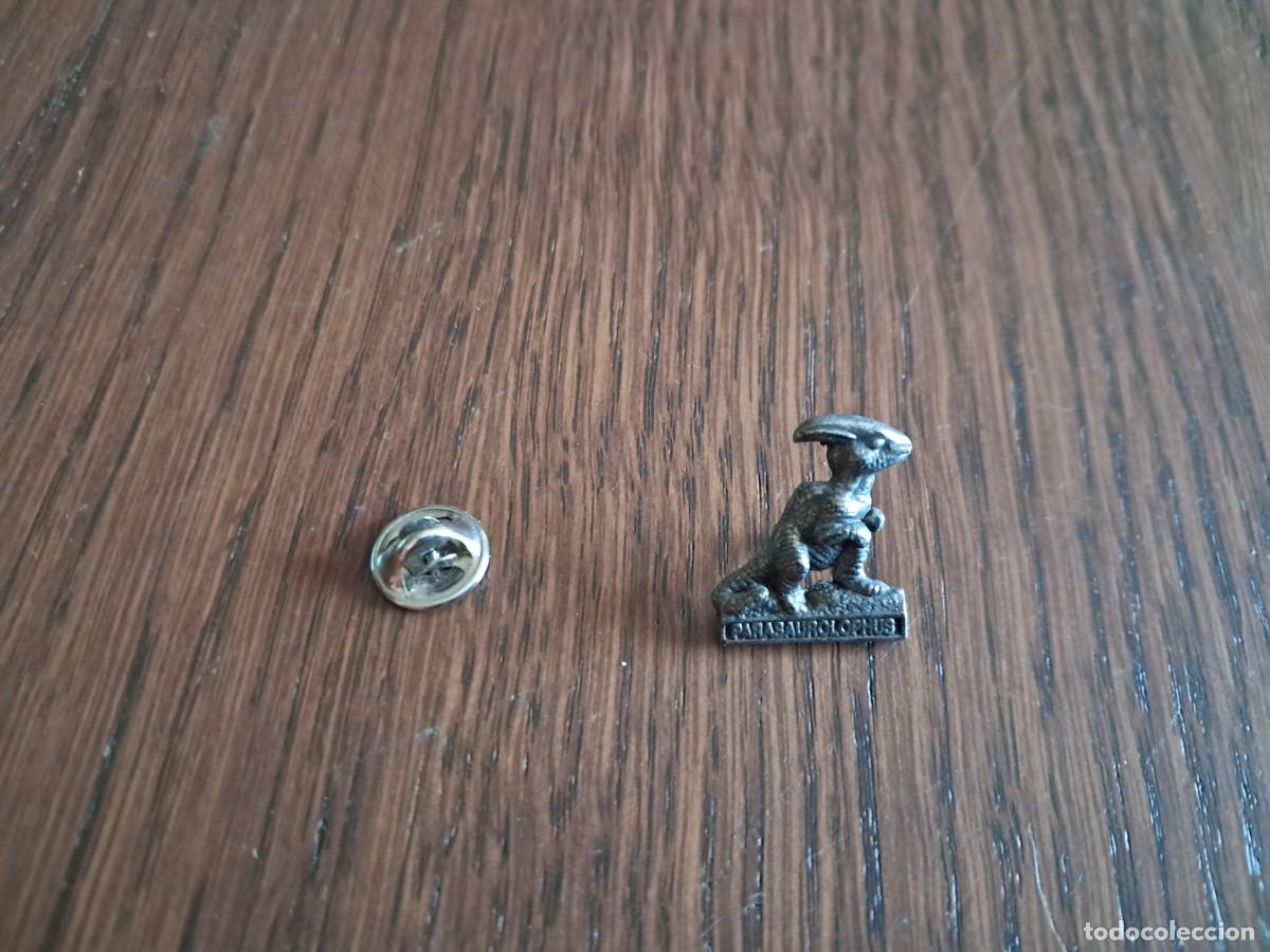 Sammlung von Pins: pin de dinosaurio, parasaurolophus.