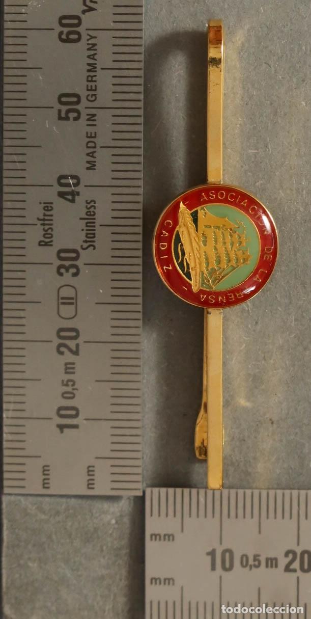 Pins de colecci&oacute;n: PISACORBATAS. ASOCIACION DE LA PRENSA CADIZ