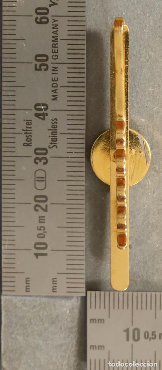 Pins de colecci&oacute;n: PISACORBATAS. FORMA DE SOGA - Foto 2
