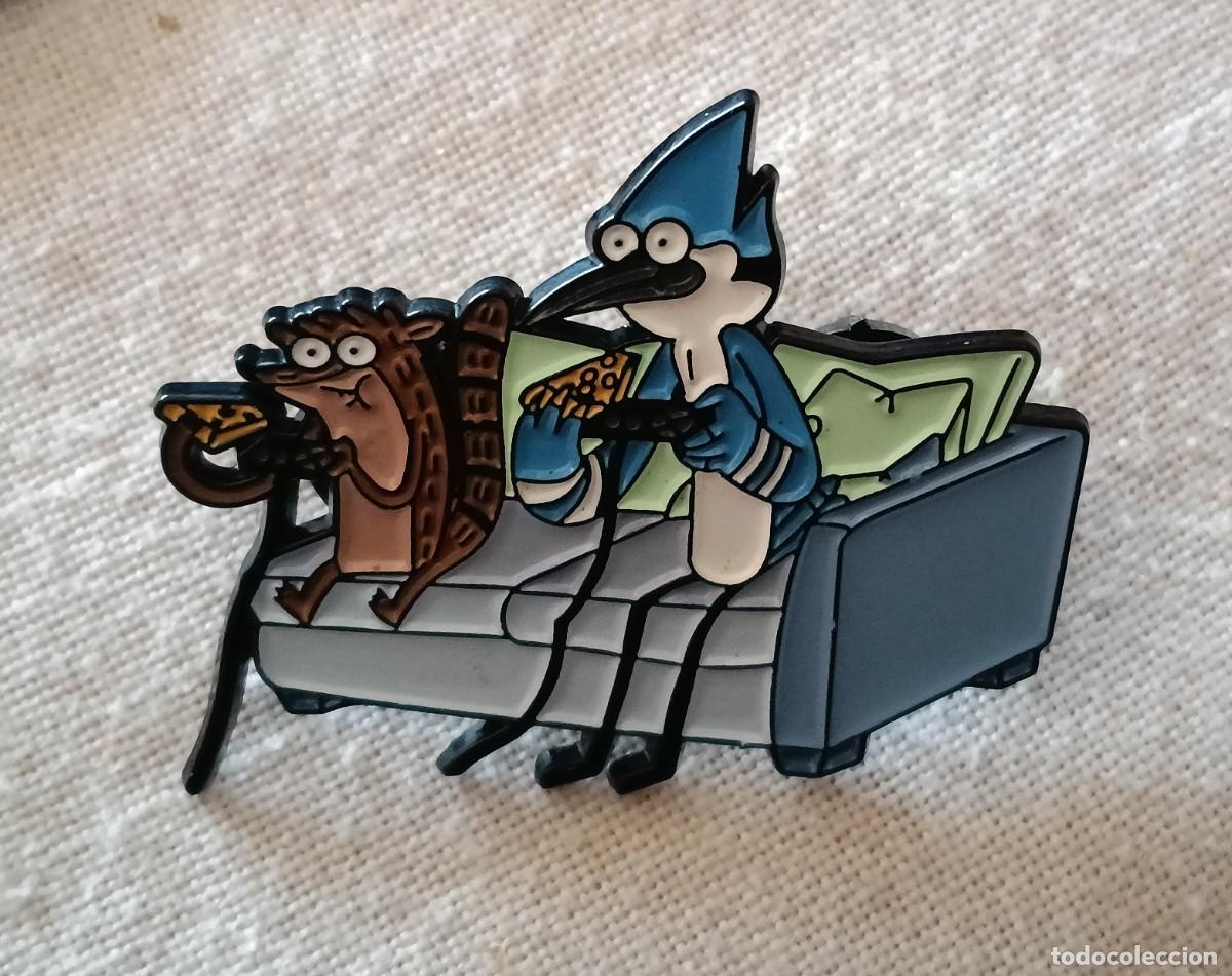 Pins de colecci&oacute;n: Pin. Gran tama&ntilde;o. Mordecai y Rigby. Dibujos Animados. Cartoon Network