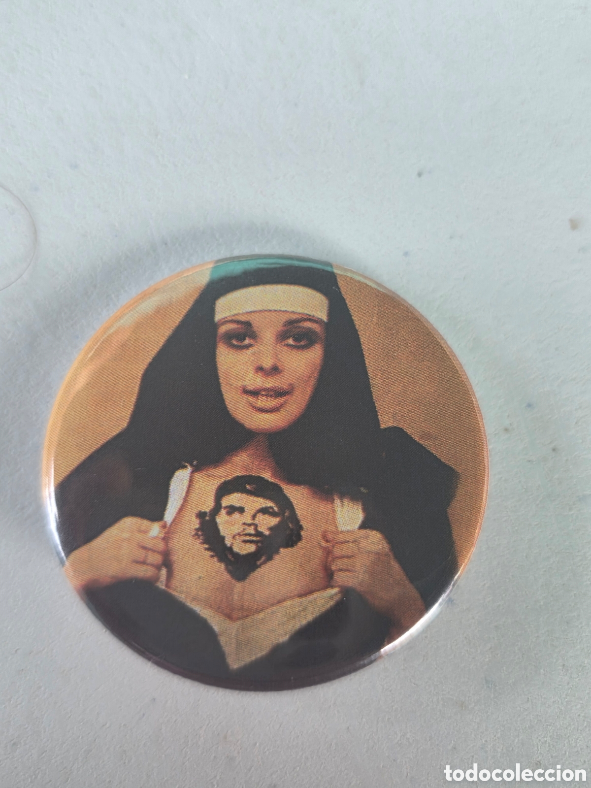 Pins de colecci&oacute;n: CHAPA ..MONJA TATUAJE CHE