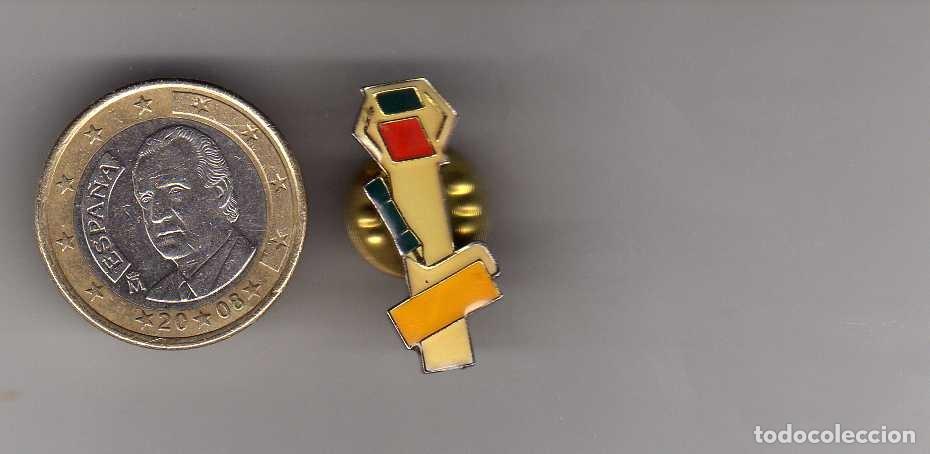 Pins de colecci&oacute;n: PINS A IDENTIFICAR EL DE LA IMAGEN - Foto 1