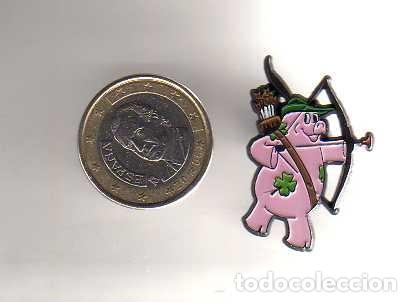 Pins de colecci&oacute;n: PINS CERDITO ARQUERO EL DE LA IMAGEN