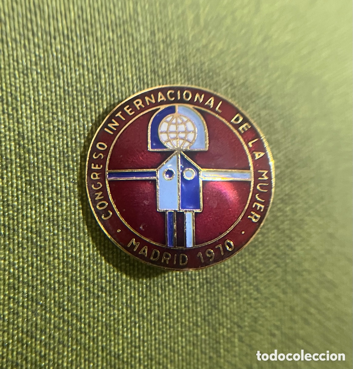 Pins de colecci&oacute;n: Insignia esmaltada Congreso Internacional de la Mujer - Madrid 1970 - Secci&oacute;n Femenina