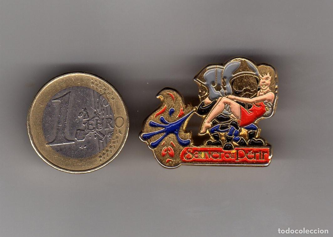 Pins de colecci&oacute;n: PINS SAUVER OU PERIR EL DE LA IMAGEN