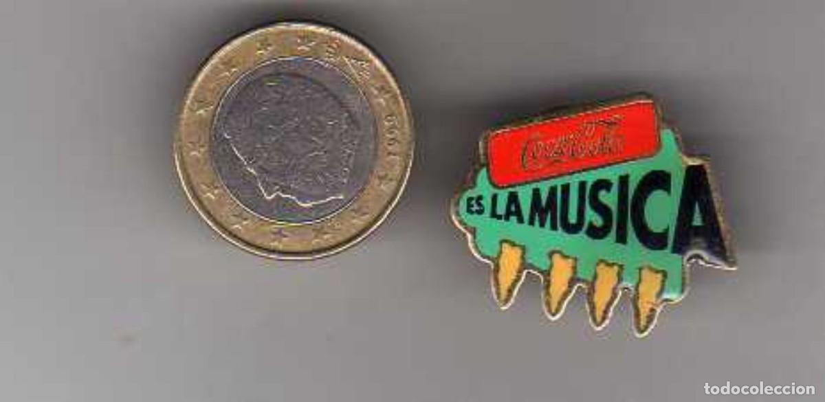 Pins de colecci&oacute;n: PINS COCA COLA ES MUSICA EL DE LA IMAGEN