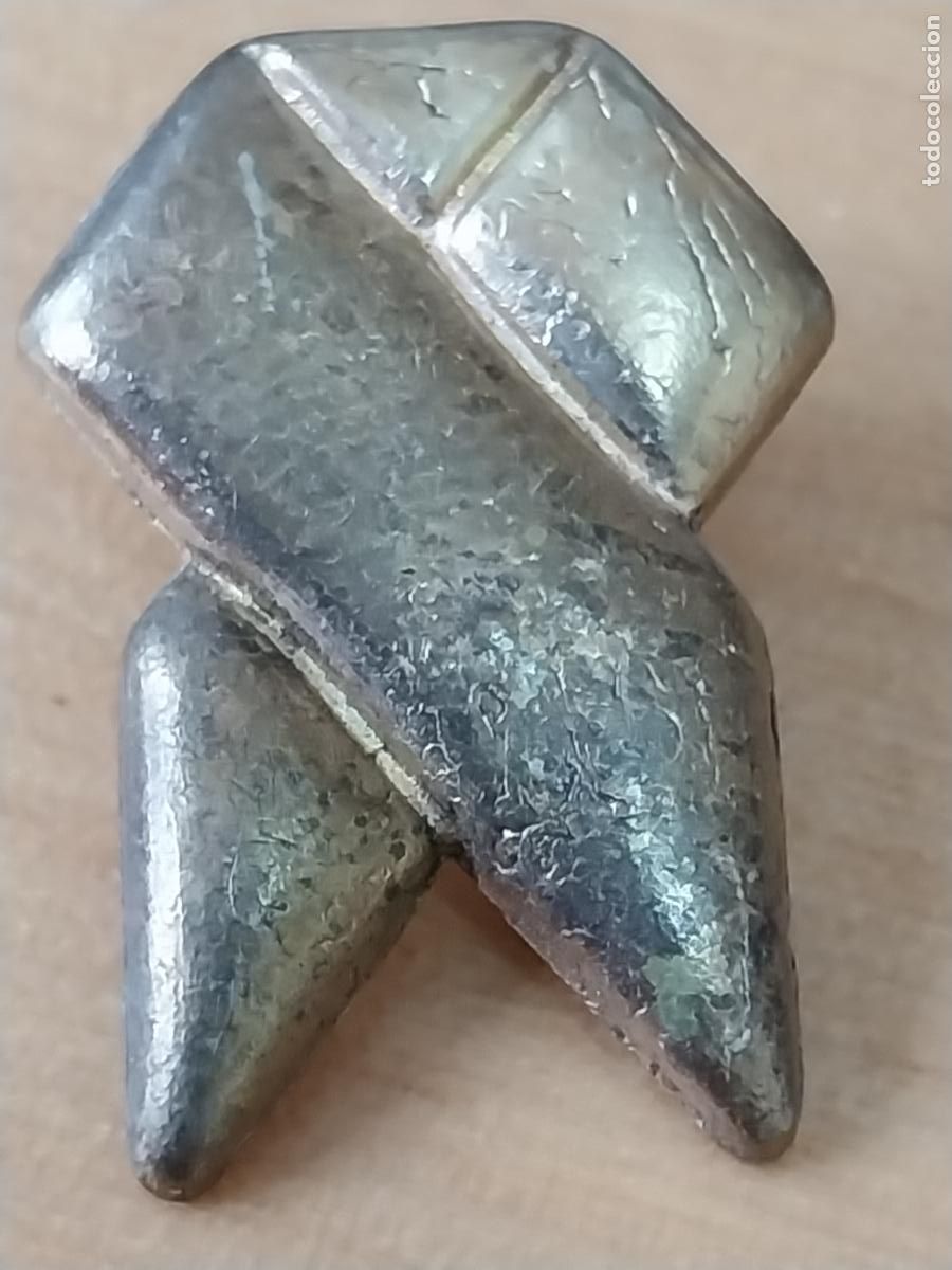 Pins de colecci&oacute;n: LAZO DORADO PIN PINCHO 2.33CMS ALTO VINTAGE METAL