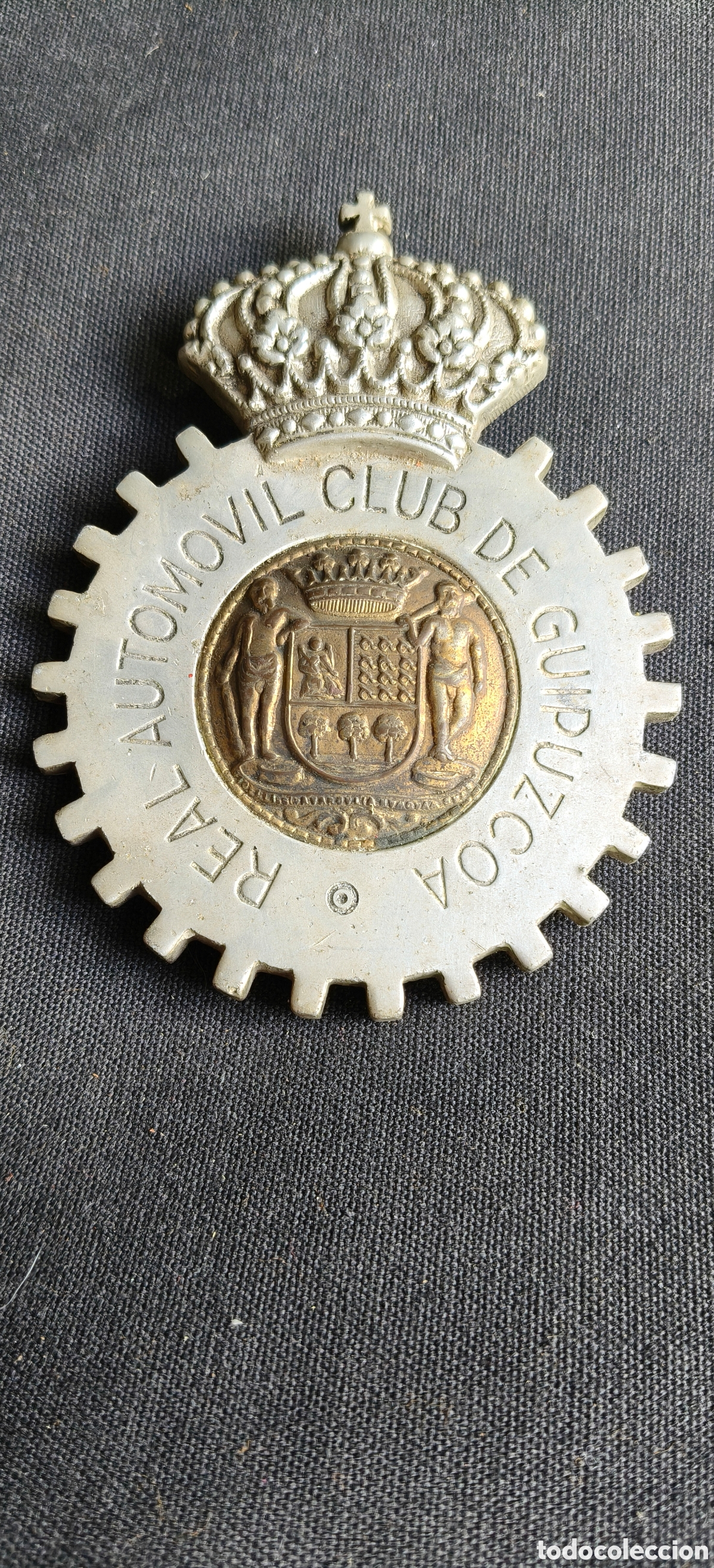 Pins de colecci&oacute;n: 1954 INSIGNIA REAL AUTOMOVIL CLUB GUIPUZCOA