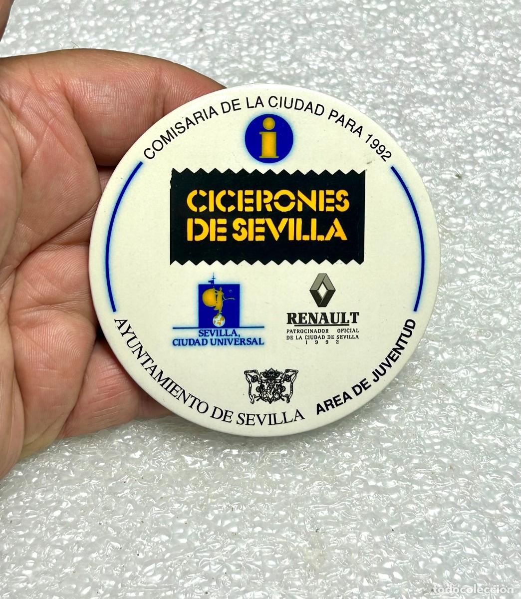 Pins de colecci&oacute;n: 3741.Chapa conmemorativa de la campa&ntilde;a Cicerones de Sevilla voluntariado creado para la Expo '92