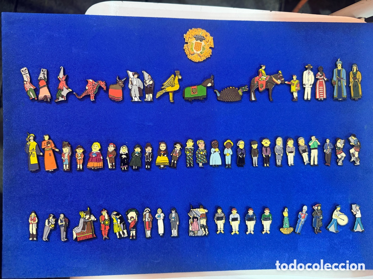 Pins de colecci&oacute;n: M&aacute;s de 60 Pins de gigantes y cabezudos