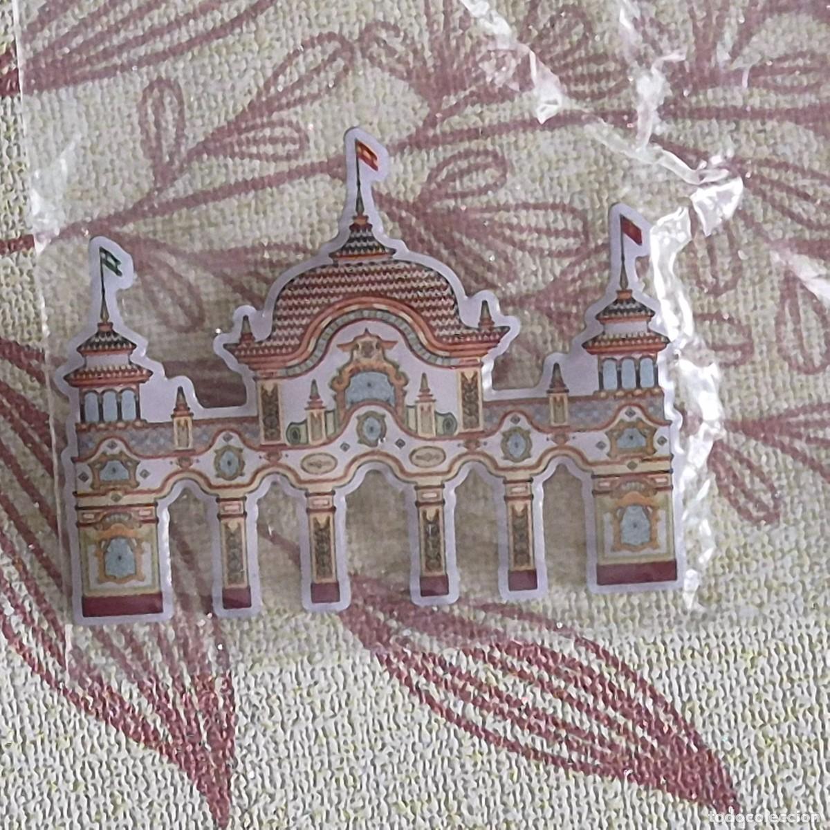 Pins de colecci&oacute;n: PIN PORTADA FERIA ABRIL SEVILLA 2026, PABELL&Oacute;N PORTUGAL- CENADOR CARLOS V REAL ALC&Aacute;ZAR, PRECINTADO