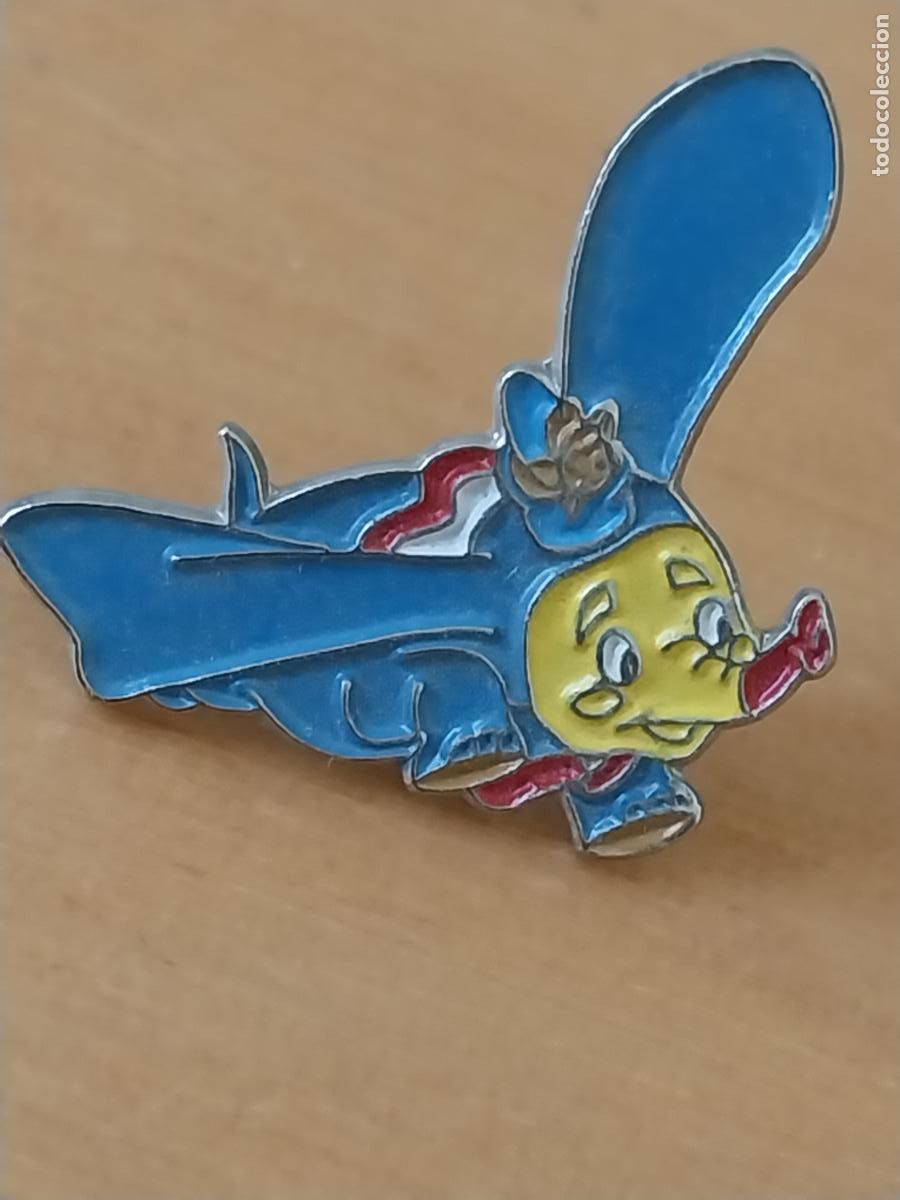 Pins de colecci&oacute;n: DUMBO VOLADOR PIN PINCHO METAL PINTURA LACADA 2.55CMS ANCHO VINTAGE
