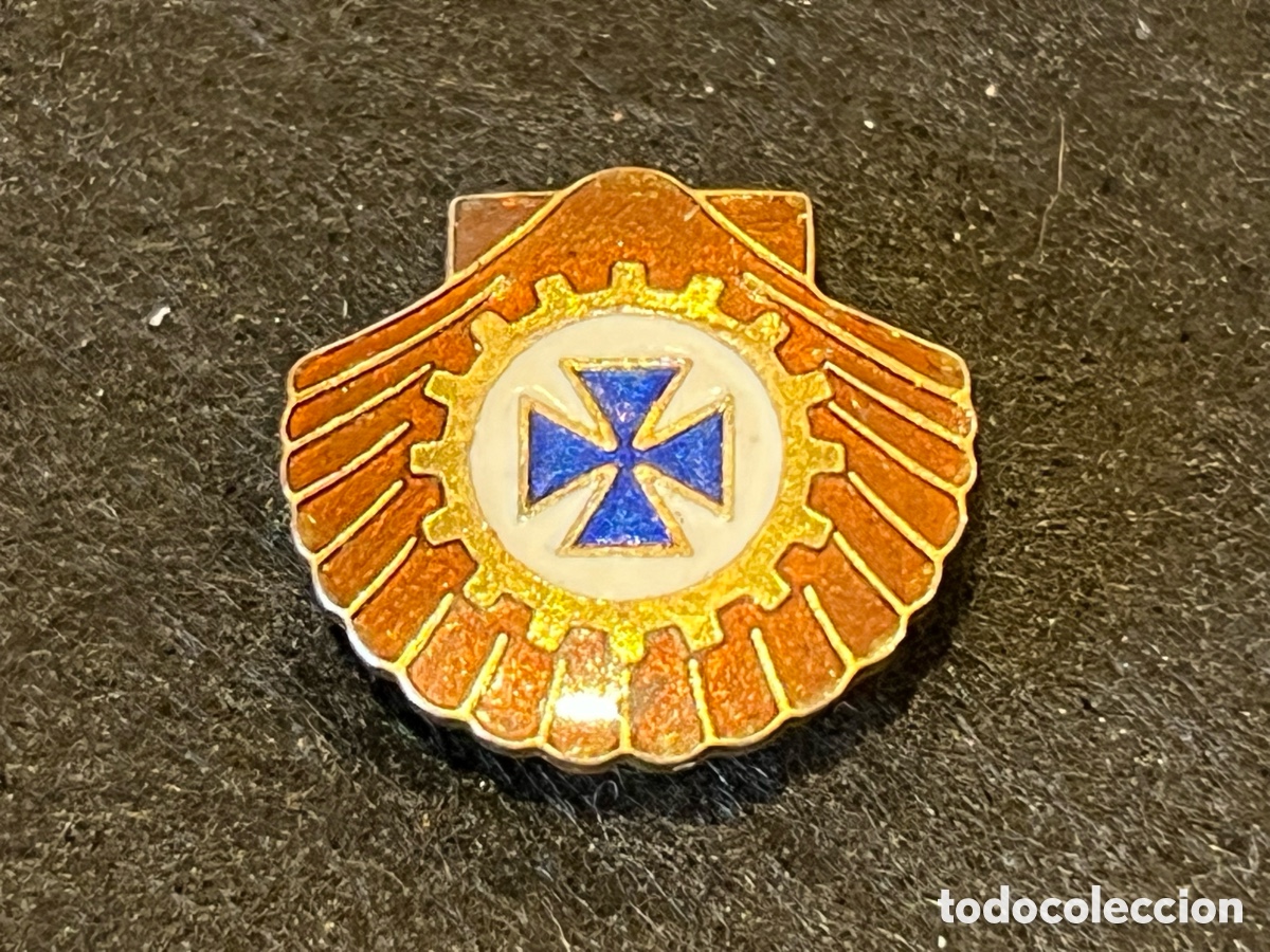 Pins de colecci&oacute;n: INSIGNIA ESMALTADA DE DISTINCI&Oacute;N AL M&Eacute;RITO CIENT&Iacute;FICO CONGRESO VIGO 1971 PIN AGUJA MEDICINA.