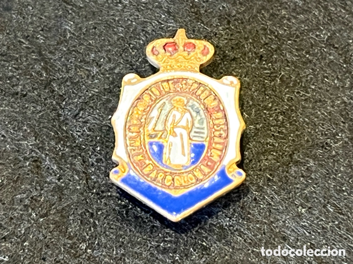 Pins de colecci&oacute;n: INSIGNIA DE OJAL SOLAPA MONTEP&Iacute;O DE SAN PEDRO PESCADOR PIN SEGUROS BARCELONA.