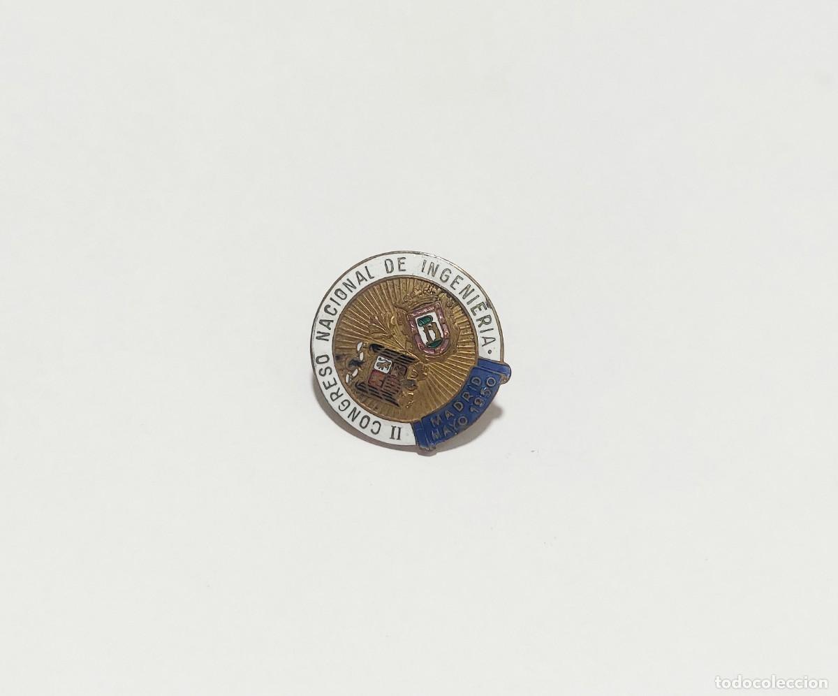 Pins de colecci&oacute;n: Antigua insignia esmaltada &eacute;poca Franquista